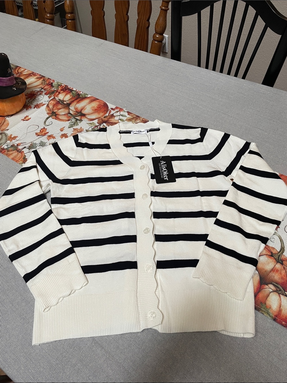 AlisOker Cream and Black Striped, Scalloped Button-Up Cardigan, M